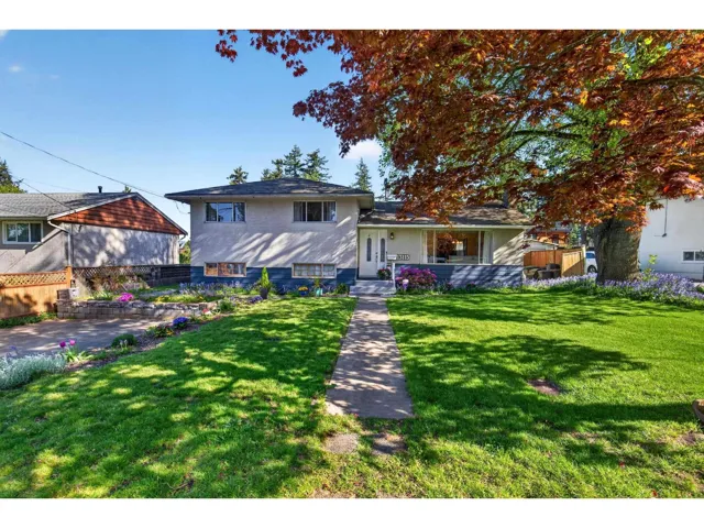 13115 100A AVENUE, Surrey, British Columbia V3T1K1