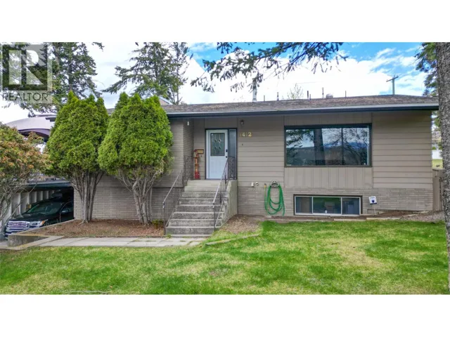 1412 3rd Avenue S, Cranbrook, British Columbia V1C2C8