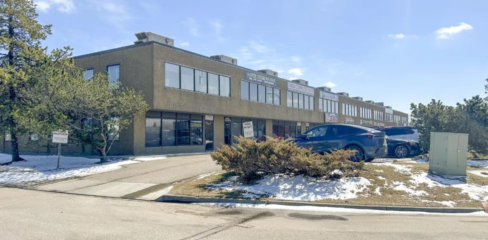 3267 3267, 3261 Parsons Rd NW, Edmonton, Alberta T6N1B4