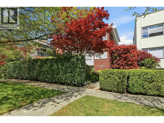 8 2255 W 40TH AVENUE, Vancouver, British Columbia V6M1W7