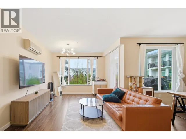 339 9388 MCKIM WAY, Richmond, British Columbia V6X0J7