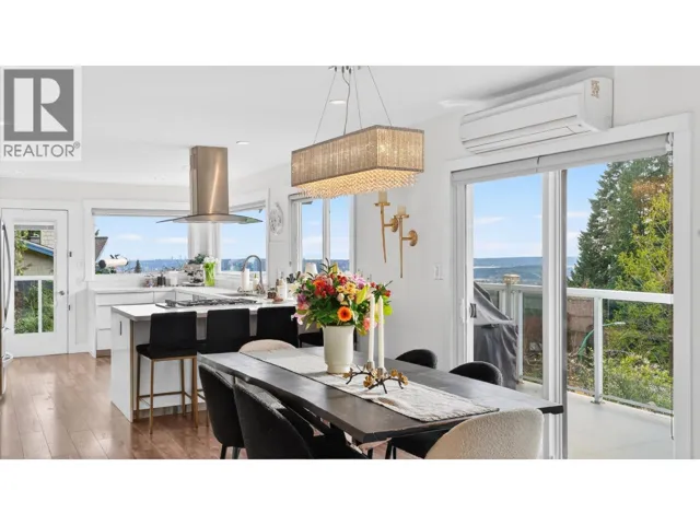 668 ALPINE COURT, North Vancouver, British Columbia V7R2L8