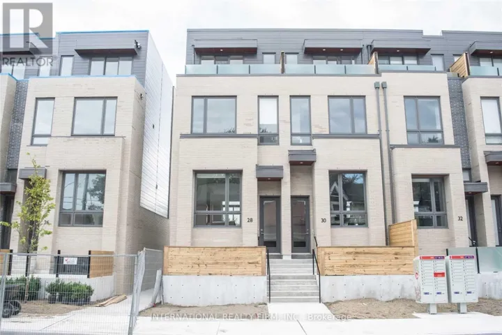 28 PERTH AVENUE, Toronto (Dufferin Grove), Ontario M6R2C1