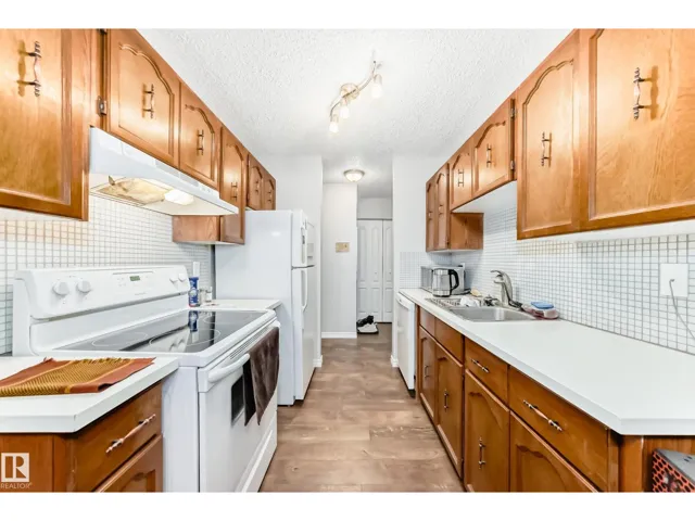 #305 14004 26 ST NW, Edmonton, Alberta T5Y1Y4