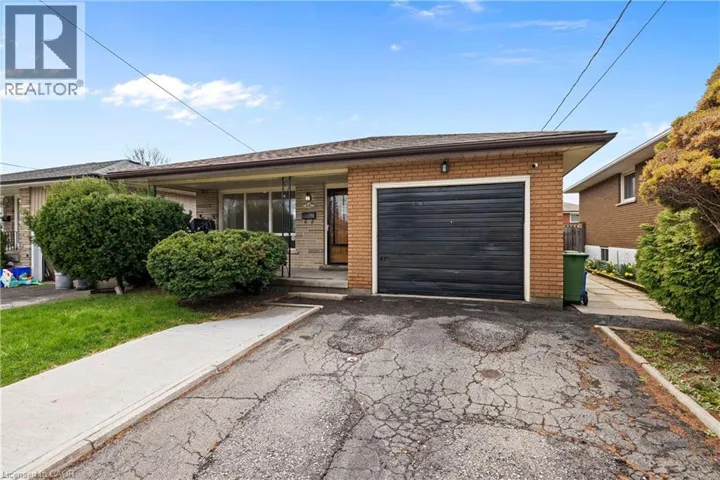 481-( UPPER LEVEL) LIMERIDGE Court, Hamilton, Ontario L9C2V8