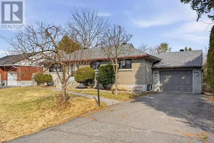 45 WESTWOOD DRIVE, Ottawa, Ontario K2G2W9