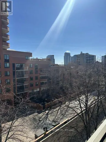 PH4 - 18 LOWER VILLAGE GATE, Toronto (Forest Hill South), Ontario M5P3M1