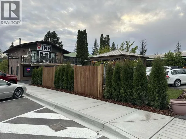 4881 ST MARY'S Street, Radium Hot Springs, British Columbia V0A1M0