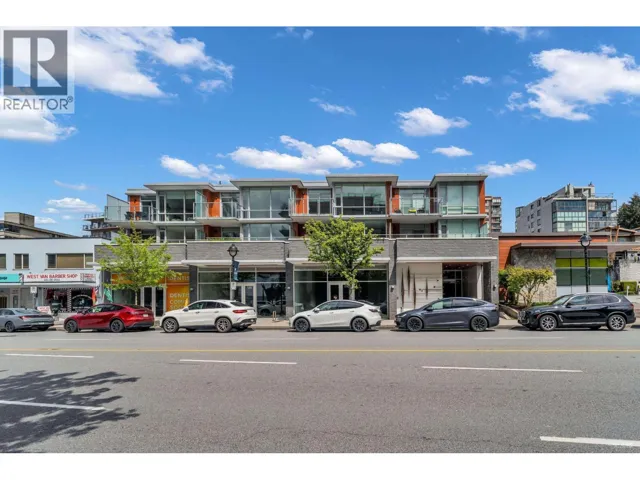 110 1331 MARINE DRIVE, West Vancouver, British Columbia V7T1B6