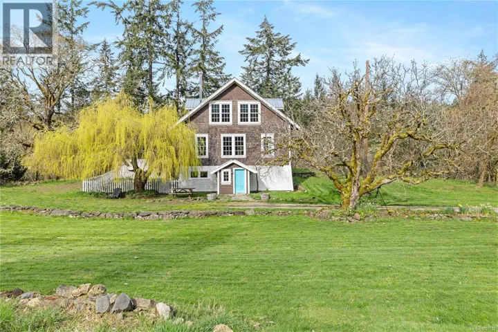 301 Epron Rd, Salt Spring, British Columbia V8K2B4