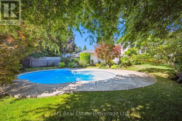 21 GLADSTONE AVENUE, Guelph (Riverside Park), Ontario N1E1L7
