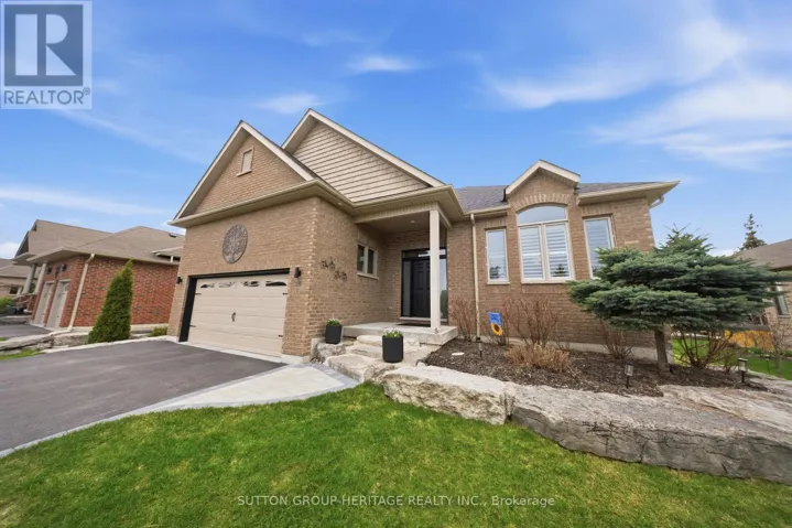36 HUNTINGWOOD CRESCENT, Kawartha Lakes (Bobcaygeon), Ontario K0M1A0