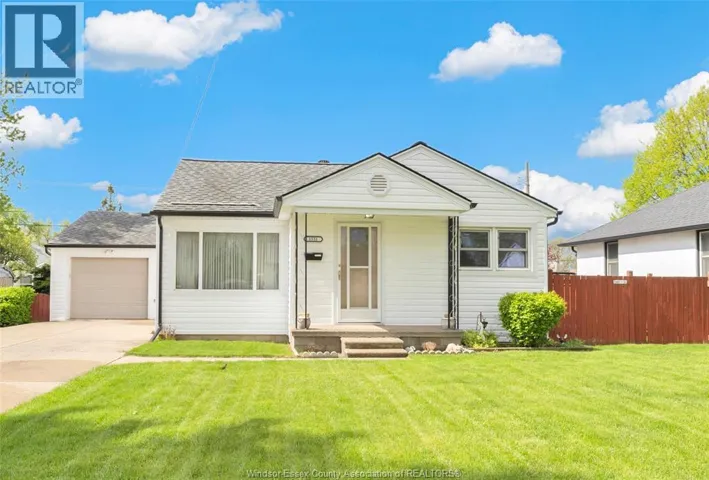 1531 CAMPBELL, Windsor, Ontario N9B2K3