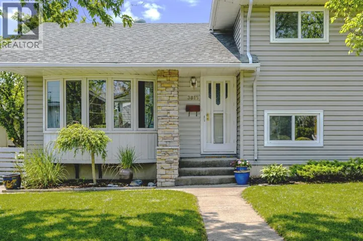 3816 Brighton Drive NW, Calgary, Alberta T2L1G8