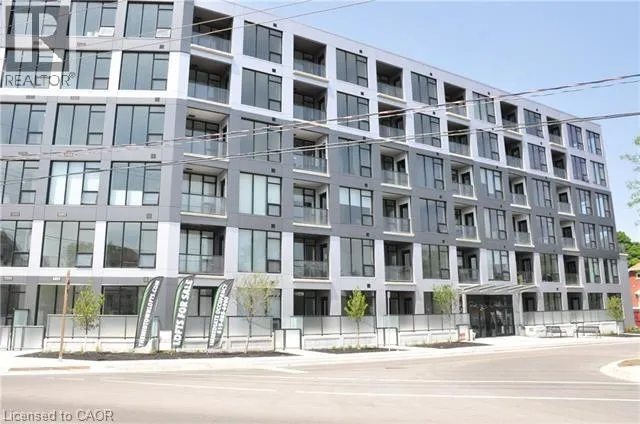 690 W KING Street W Unit# 116, Kitchener, Ontario N2G0B9