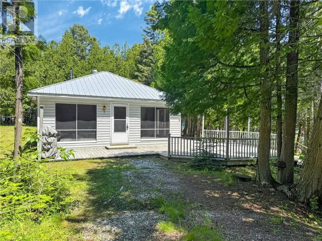 1278 Ice Lake Drive, Gore Bay, Manitoulin Island, Ontario P0P1H0