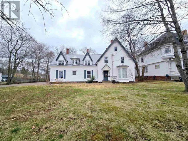 179-181 East Victoria Street, East Amherst, Nova Scotia B4H1Y7