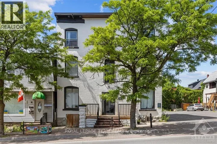 883 SOMERSET STREET W, Ottawa, Ontario K1R6R6