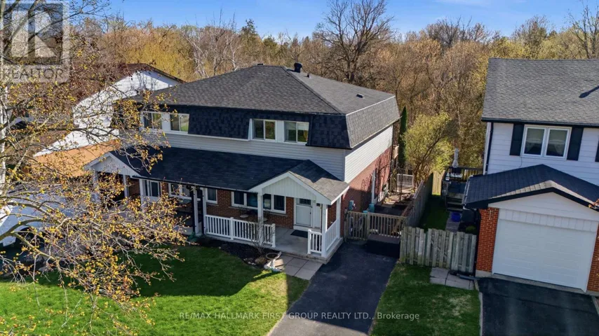 384 CAMELOT COURT, Oshawa (Eastdale), Ontario L1G6P7