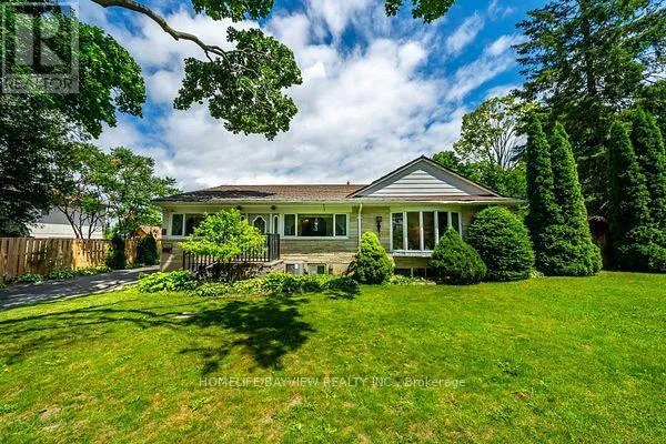 3 STAPLETON DRIVE, Whitchurch-Stouffville, Ontario L4A2Z3