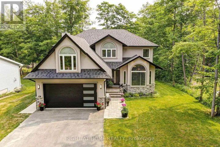 77 POLISH AVENUE, Penetanguishene, Ontario L9M1W8