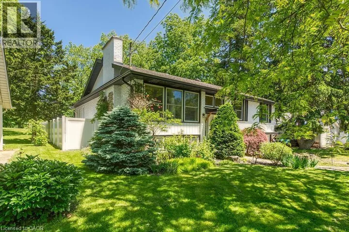 486 WINNIETT Street, Caledonia, Ontario N3W1E4