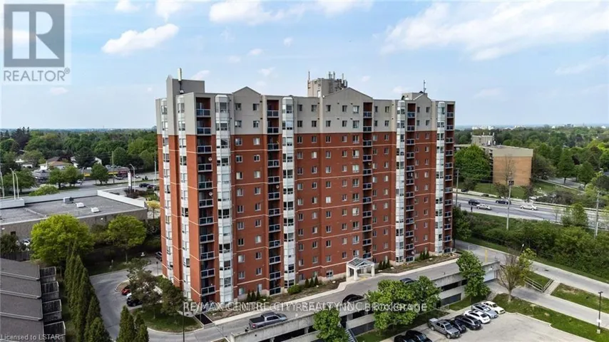 401 - 30 CHAPMAN COURT, London North (North I), Ontario N6G4Y4