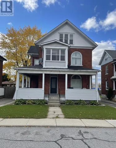 28 MCEWEN AVENUE, Smiths Falls, Ontario K7A2K4