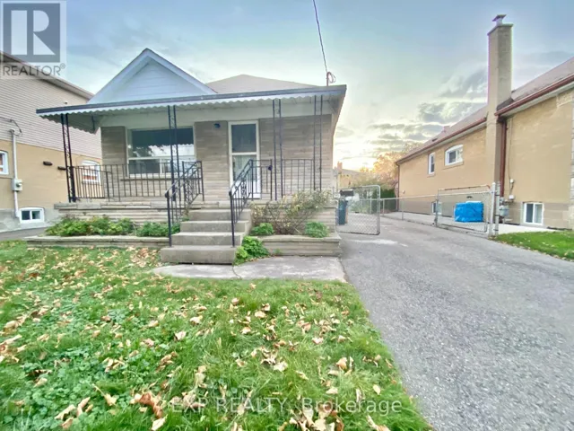 158 HALLMARK AVENUE, Toronto (Alderwood), Ontario M8W4K8