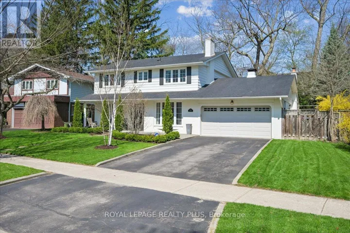 1594 CALUMET PLACE, Mississauga (Lorne Park), Ontario L5J3A9