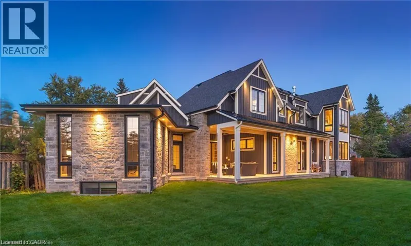 1247 WOOD Place, Oakville, Ontario L6L2R4