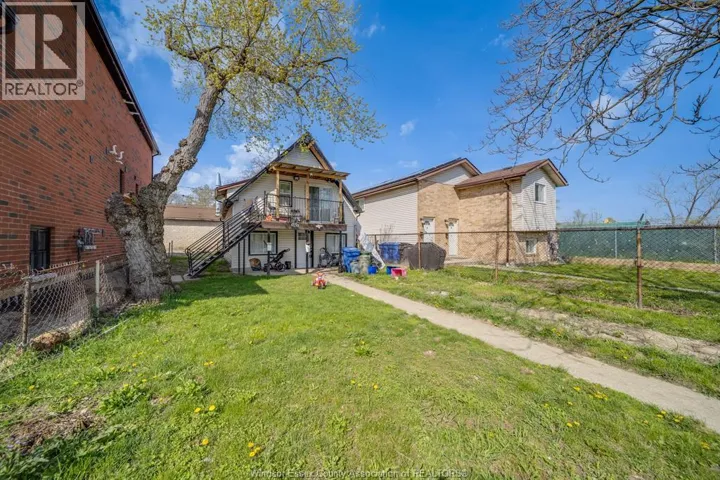 1321 HENRY FORD, Windsor, Ontario N8Y2T9