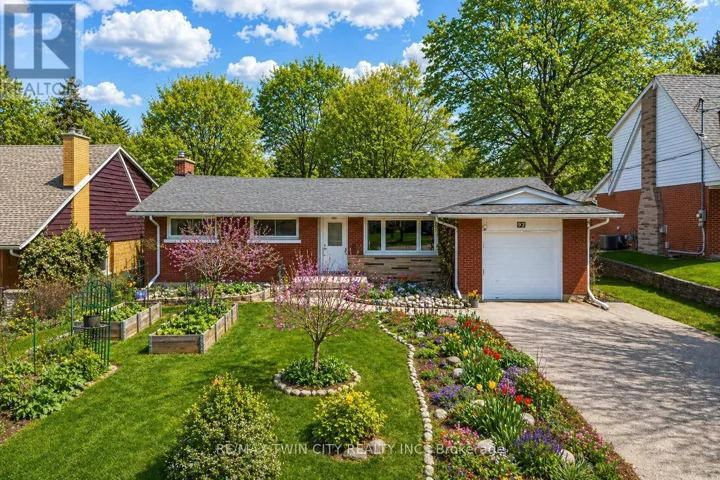 92 BRAESIDE AVENUE, Waterloo, Ontario N2J2C6