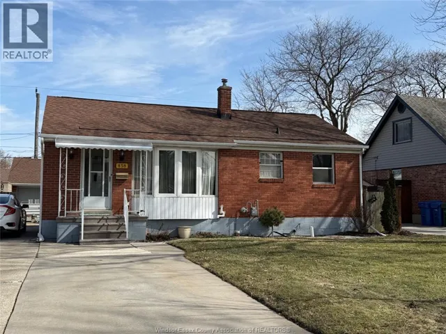 858 LAPORTE, Windsor, Ontario N8S3R4