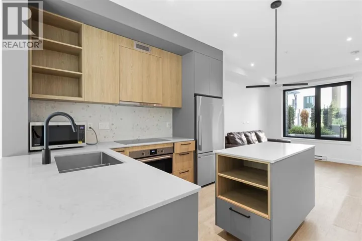 207 606 FOSTER AVENUE, Coquitlam, British Columbia V3J0L5