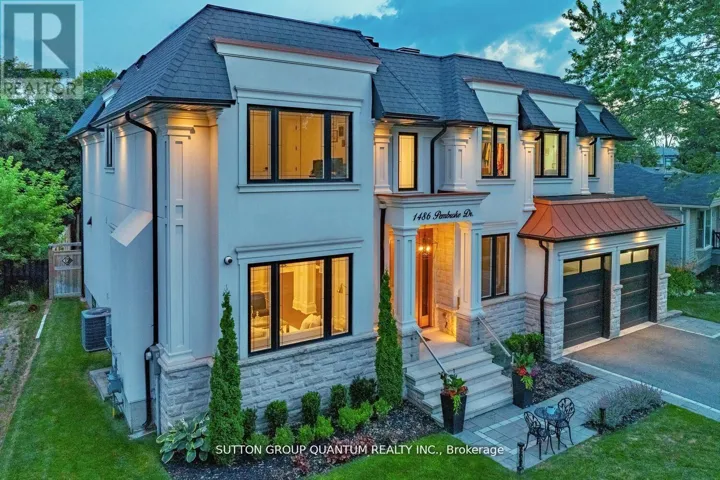 1486 PEMBROKE DRIVE, Oakville (CP College Park), Ontario L6H1V8