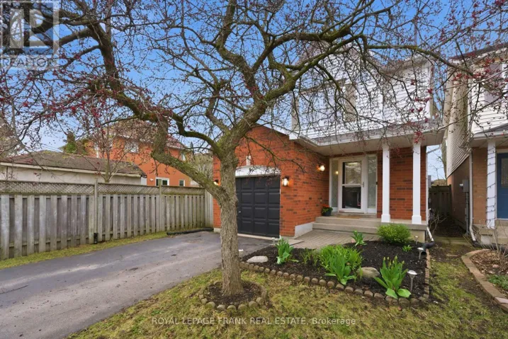 9 BROWNSTONE CRESCENT, Clarington (Courtice), Ontario L1E2Y1