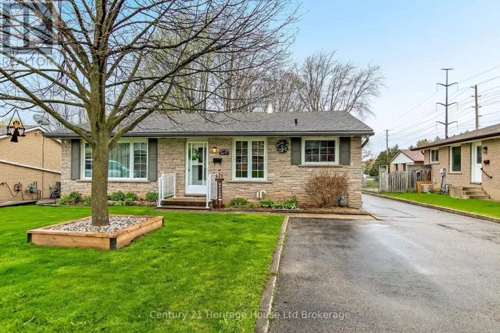 372 ODLUM DRIVE, Woodstock (Woodstock - South), Ontario N4S3S2