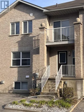 18 - 490 VETERANS DRIVE, Barrie (Holly), Ontario L4N9N4