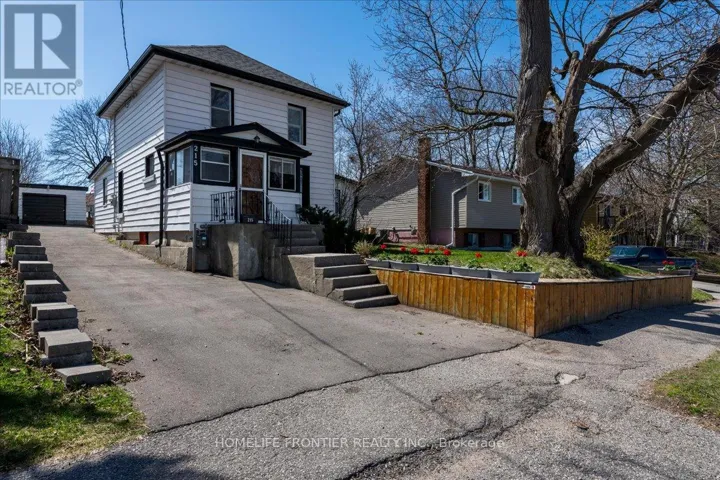 215 OXFORD STREET, Orillia, Ontario L3V1H6