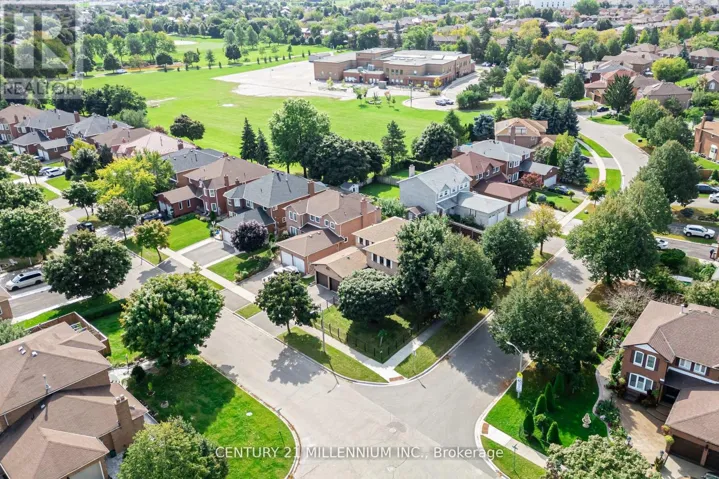 10 PHELPS DRIVE, Brampton (Northwood Park), Ontario L6X3V5