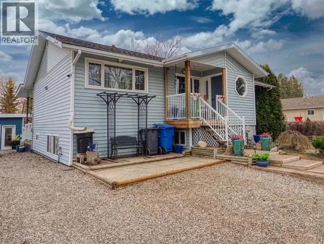 1115 3 Street NE, Three Hills, Alberta T0M2A0