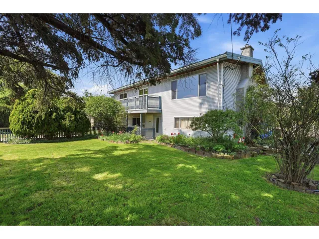 17569 60 AVENUE, Surrey, British Columbia V3S1T9
