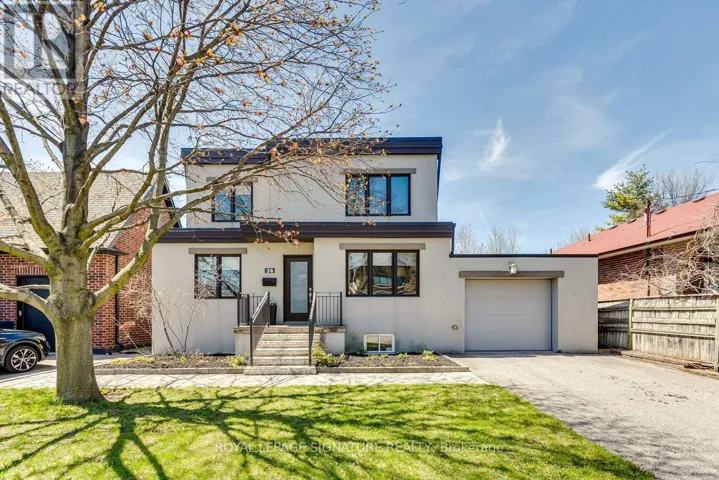 24 WIGAN CRESCENT, Toronto (Clanton Park), Ontario M3H3A4
