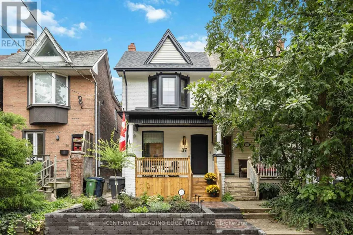 37 BERTMOUNT AVENUE, Toronto (South Riverdale), Ontario M4M2X8