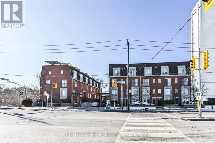 212 - 870 JANE STREET, Toronto (Rockcliffe-Smythe), Ontario M6N4C2