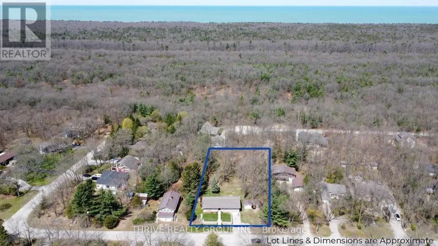 9650 JOANNE AVENUE, Lambton Shores (Grand Bend), Ontario N0M1T0