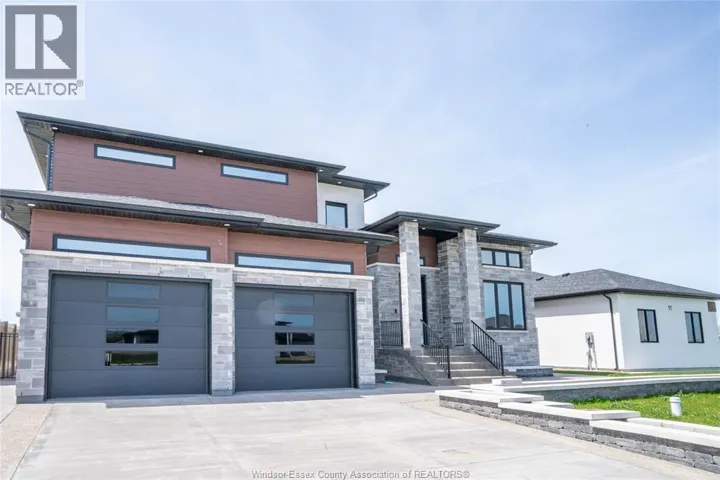 9 CYPRESS POINTE, Leamington, Ontario N8H0C7