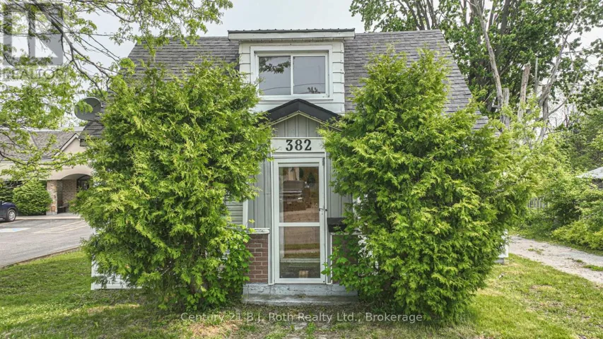 382 WEST STREET N, Orillia, Ontario L3V5E6