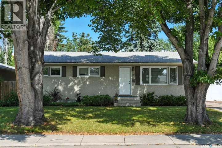 97 Maxwell CRESCENT, Saskatoon, Saskatchewan S7L3Y4